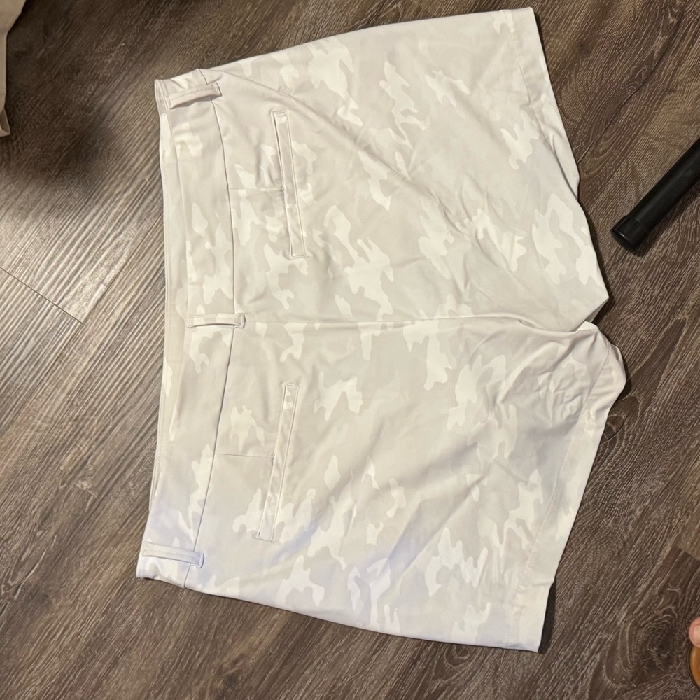 Spanx Sunshine Shorts NWOT - Picture 6 of 6